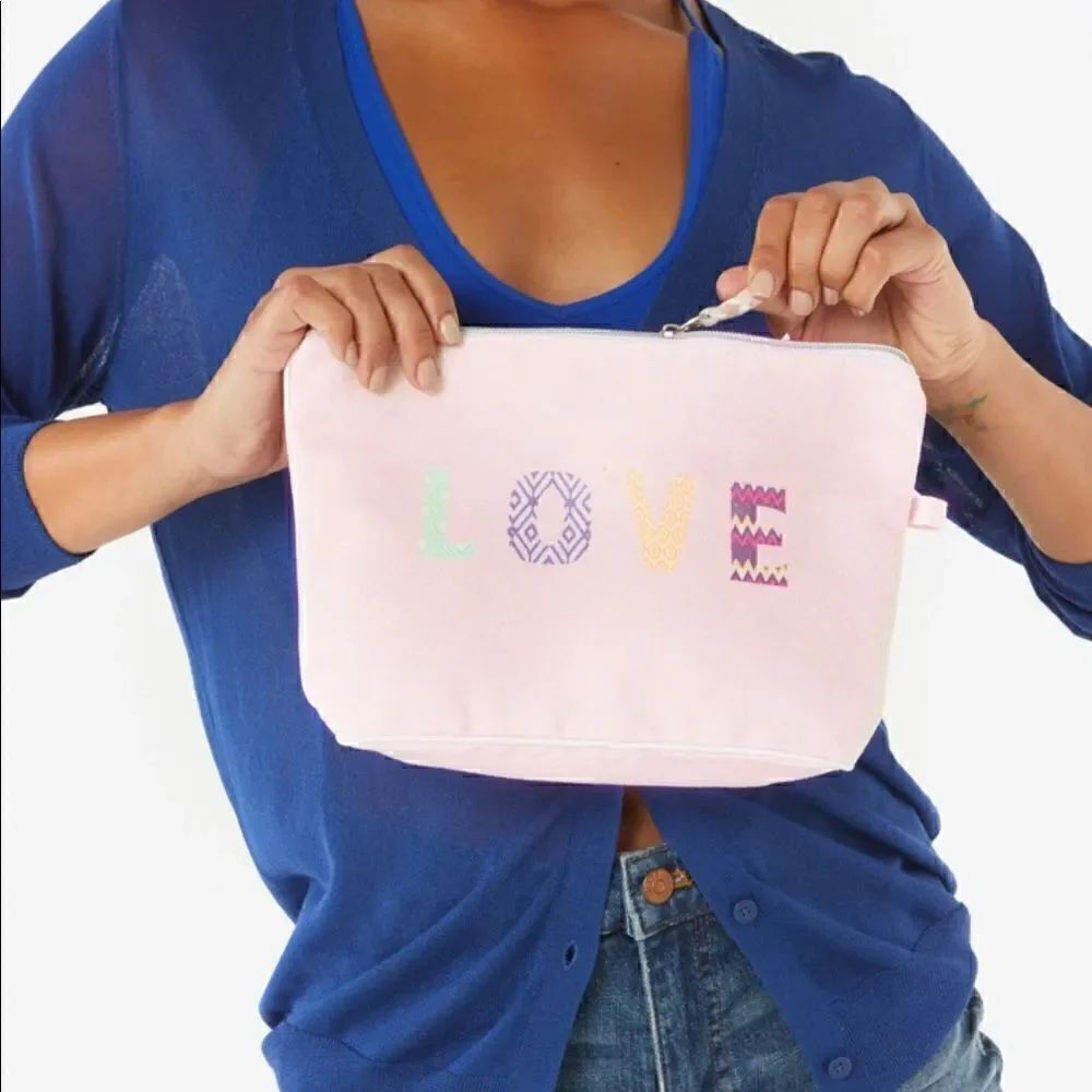 ❤️ Virginia Wolf Pink Love Pouch makeup bag new in bag